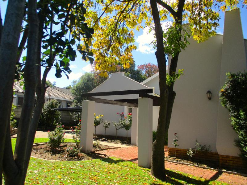 4 Bedroom Property for Sale in Heuwelsig Free State